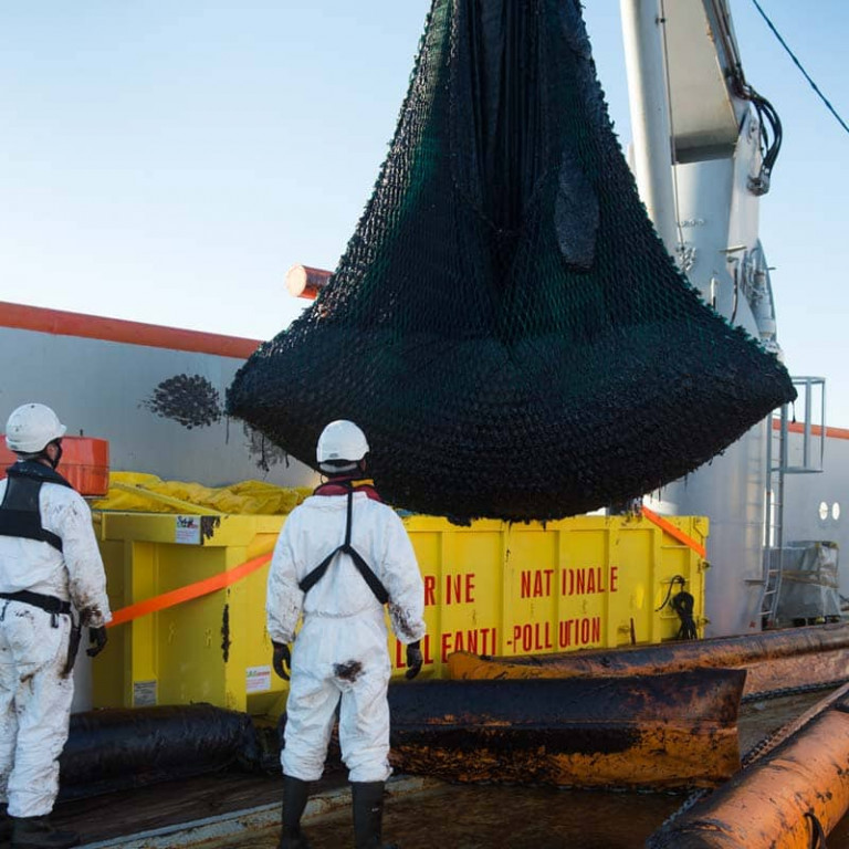 Oil Pollution Control | THOMSEA, world leader in oil pollution control