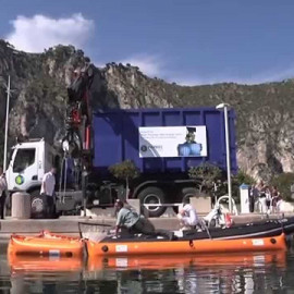 Presentation of Waste Free Oceans in front of Villefranche sur mer