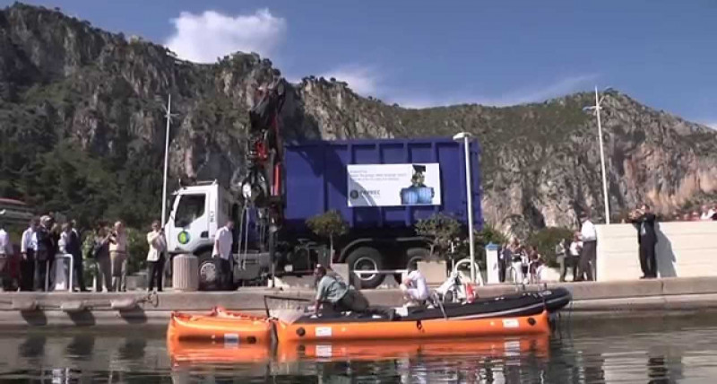 Présentation de Waste Free Oceans devant Villefranche sur mer